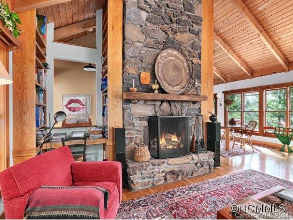 2404 PINEY HILL ROAD - Photo 9