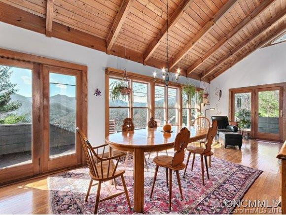 2404 PINEY HILL ROAD - Photo 10