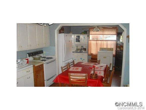 9670 NC HIGHWAY 209 - Photo 13
