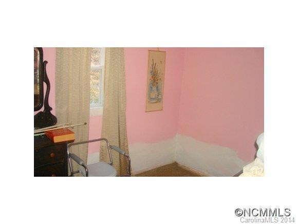 9670 NC HIGHWAY 209 - Photo 16
