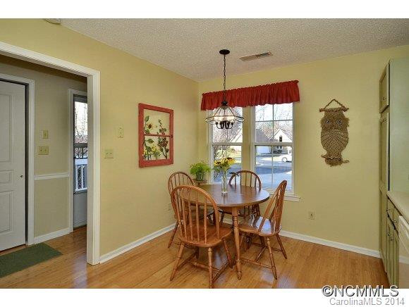501 Woodlea Court - Photo 3