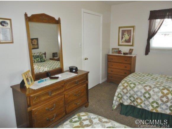 338 McCraw Road - Photo 12