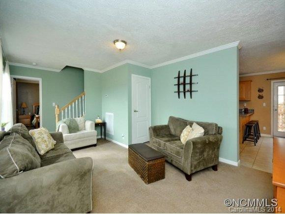 119 QUEENS COURT - Photo 6