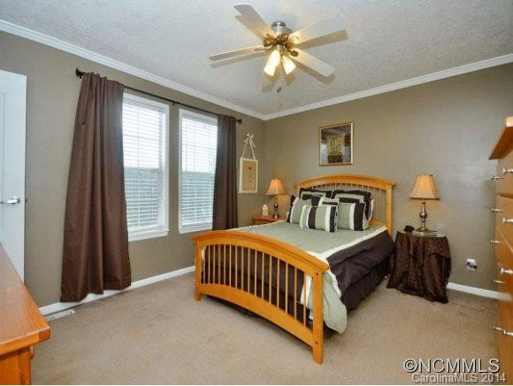 119 QUEENS COURT - Photo 8