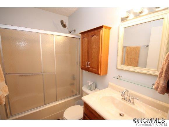303 Buck Cove Terrace - Photo 17