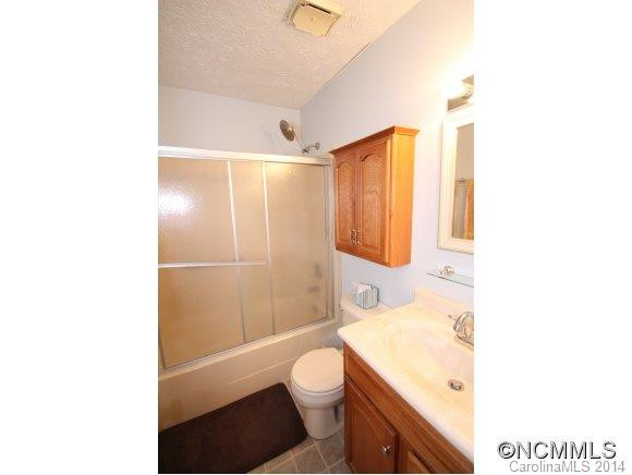 303 Buck Cove Terrace - Photo 18