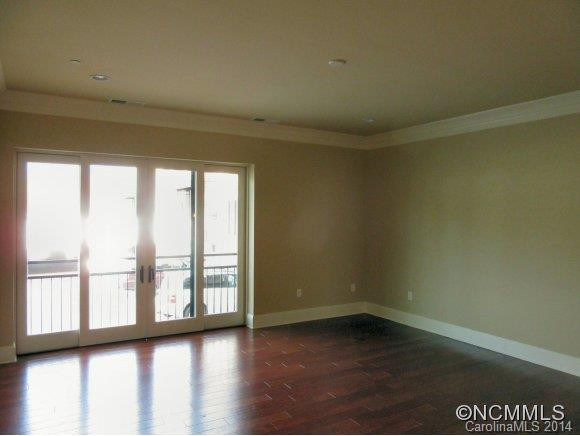29 W French broad St Unit 305 - Photo 5