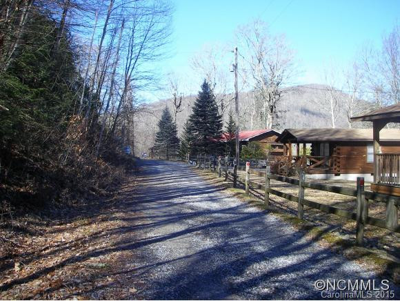 951 SPRUCE FLATS RD - Photo 13