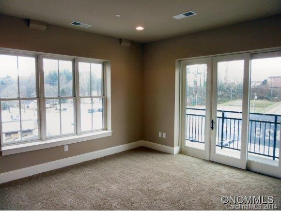 29 W French broad St Unit 402 - Photo 8