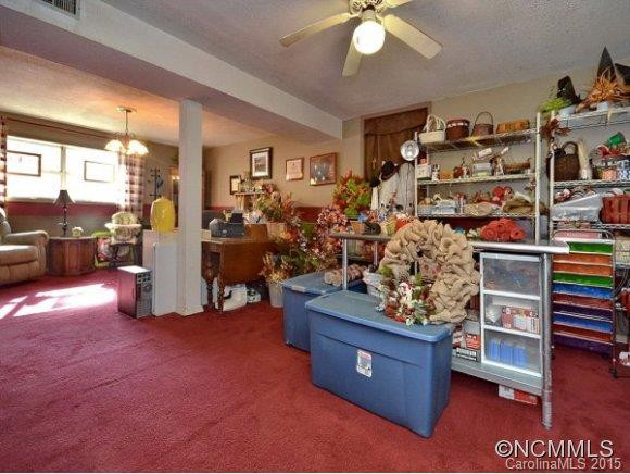 149 WENDY LANE - Photo 19