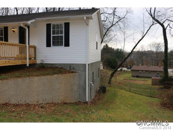 32 King Arthur Place - Photo 3