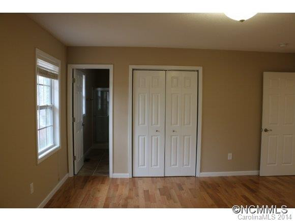 32 King Arthur Place - Photo 10