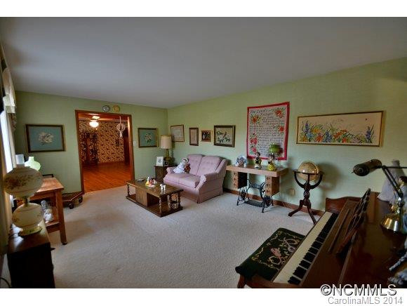 85 James Loop - Photo 2