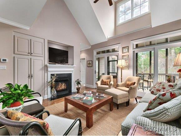 50 MEADOW VILLAGE LANE - Photo 2