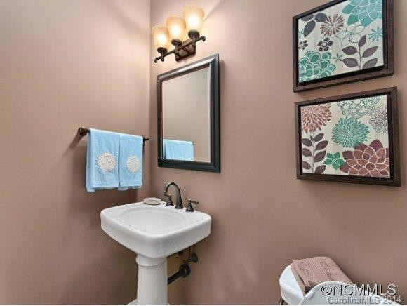 50 MEADOW VILLAGE LANE - Photo 11