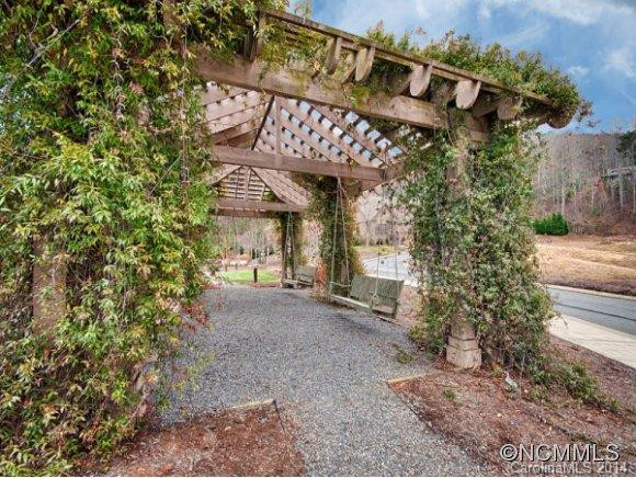 50 MEADOW VILLAGE LANE - Photo 22