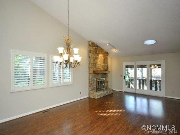 205 N. SCARLET OAK LANE - Photo 3