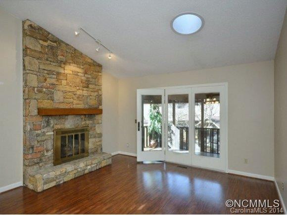 205 N. SCARLET OAK LANE - Photo 4