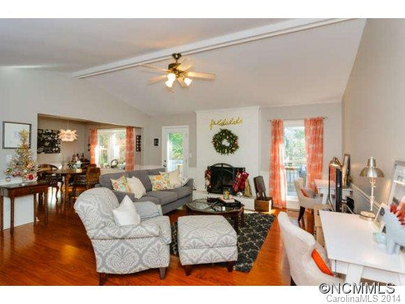 10 WESTMINSTER DRIVE - Photo 2