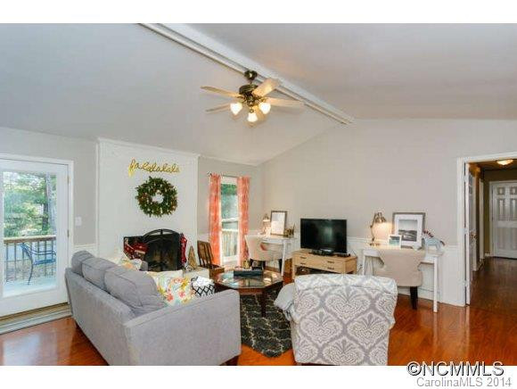 10 WESTMINSTER DRIVE - Photo 4