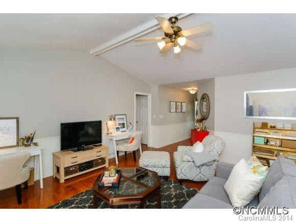 10 WESTMINSTER DRIVE - Photo 5