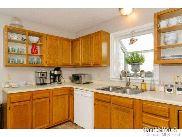 10 WESTMINSTER DRIVE - Photo 10