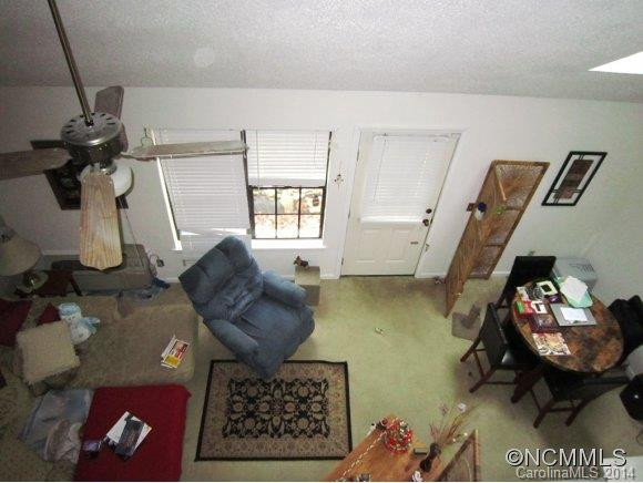 10 D East Keesler Street - Photo 2