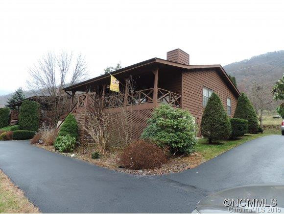 95 Hillcrest Road