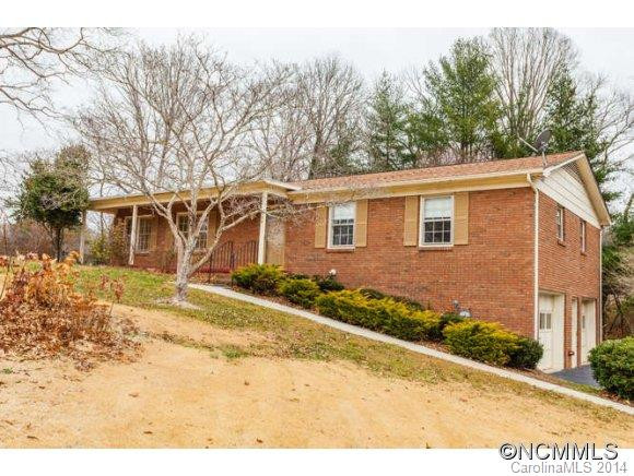 204 Applecross Lane - Photo 2