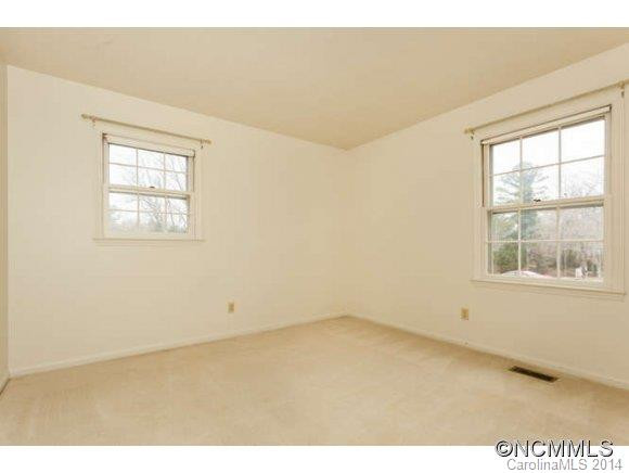 204 Applecross Lane - Photo 14