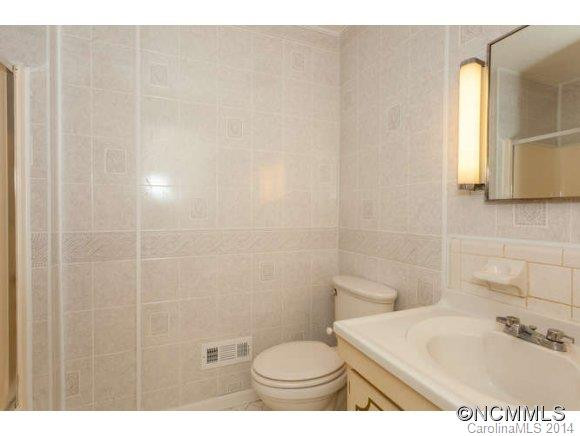 204 Applecross Lane - Photo 15