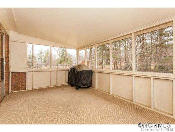 204 Applecross Lane - Photo 16