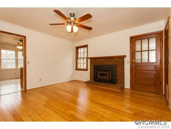 204 Applecross Lane - Photo 3