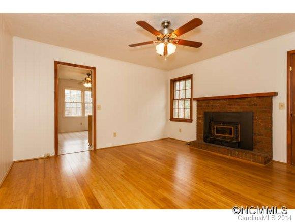 204 Applecross Lane - Photo 4