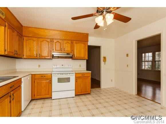 204 Applecross Lane - Photo 9