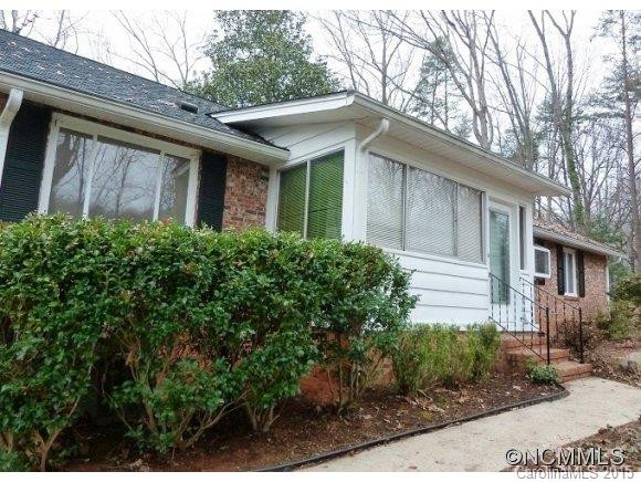 480 East Park Drive - Photo 3