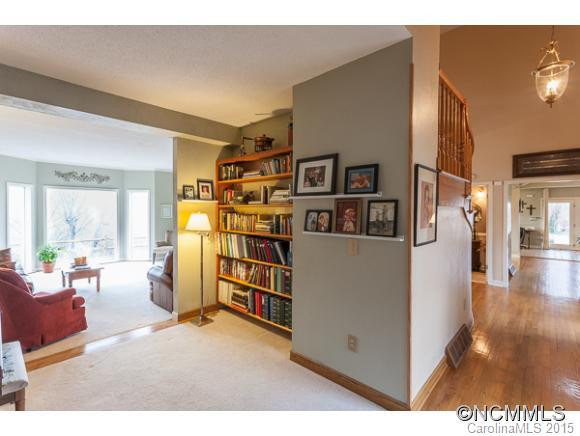 121 Small Mountain Drive - Photo 12