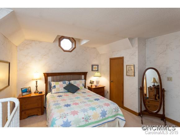 121 Small Mountain Drive - Photo 16