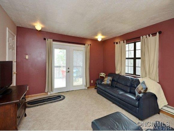 1572 JOE CARVER ROAD - Photo 3