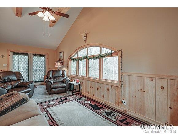 88 SUMMIT RISE - Photo 5