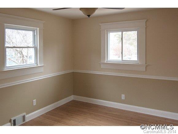 402 Reger Avenue - Photo 21