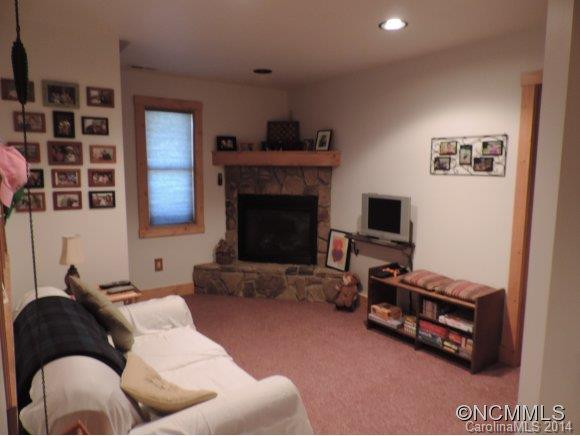 642 Scenic View Road - Photo 19