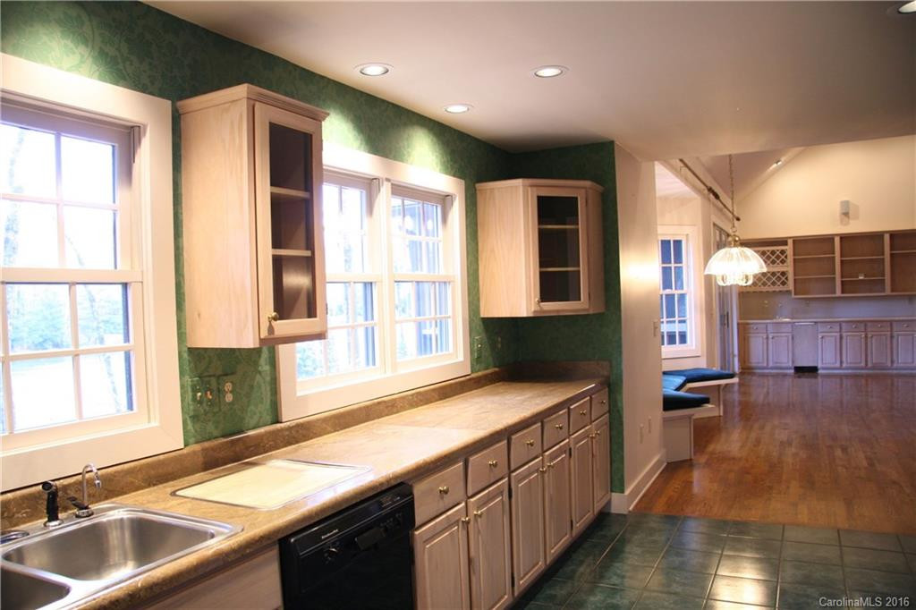 95 Lakeshore Drive - Photo 8