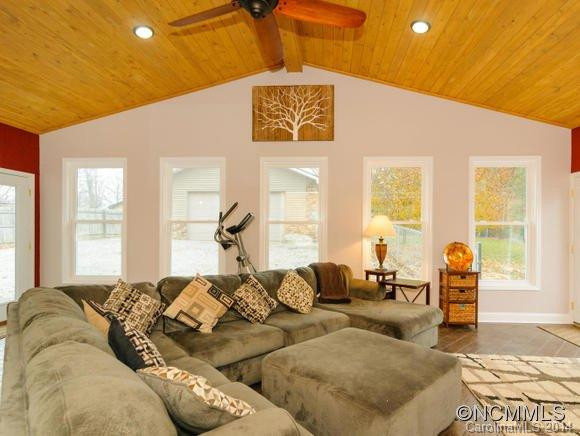 209 Thornbird Avenue - Photo 6