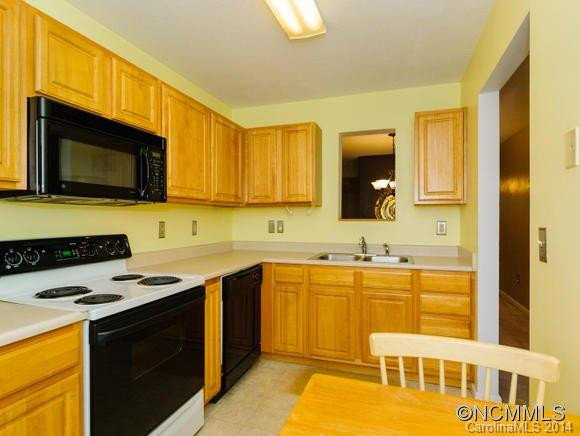 408 D Carlyle Way - Photo 4