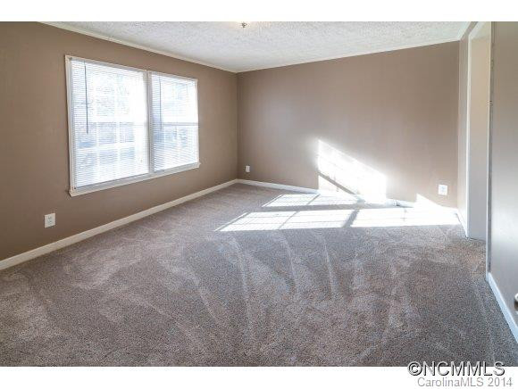 204 South Oconeechee Ave - Photo 11