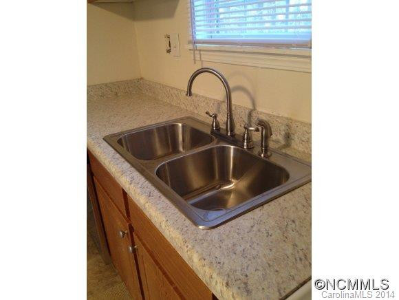 204 South Oconeechee Ave - Photo 19