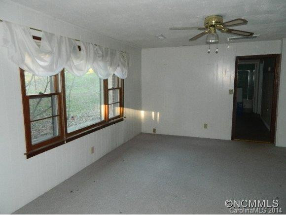 121 Reservoir Road - Photo 7