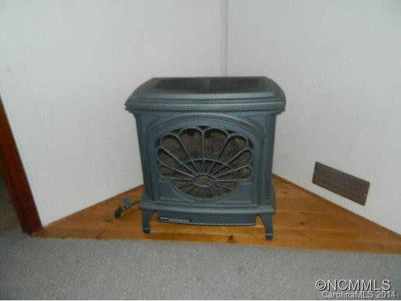 121 Reservoir Road - Photo 8