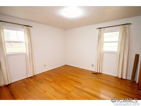 580 Old Fort Rd - Photo 2
